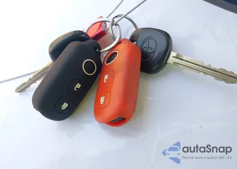 2001 Toyota Camry Solara Sle V6 from USA, damaged, VIN 2T1CF28PX1C514275